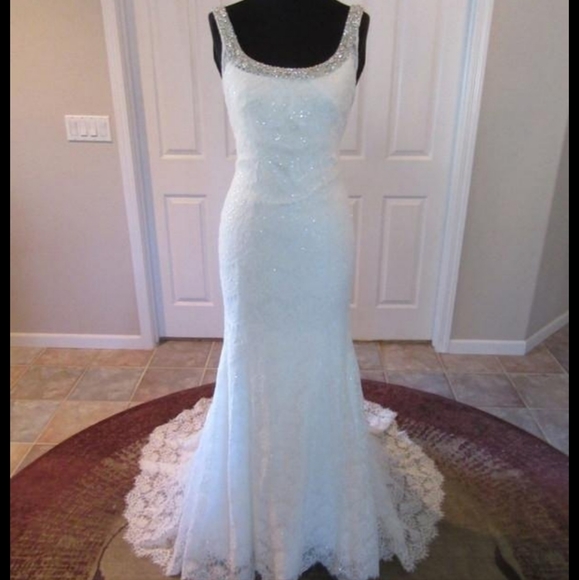 Allure Bridal wedding dress Size 14 - Picture 10 of 14